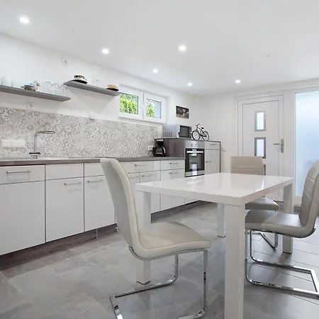 公寓 Kastanienallee Röbel