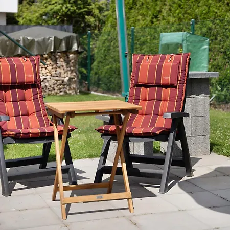 Kastanienallee 公寓